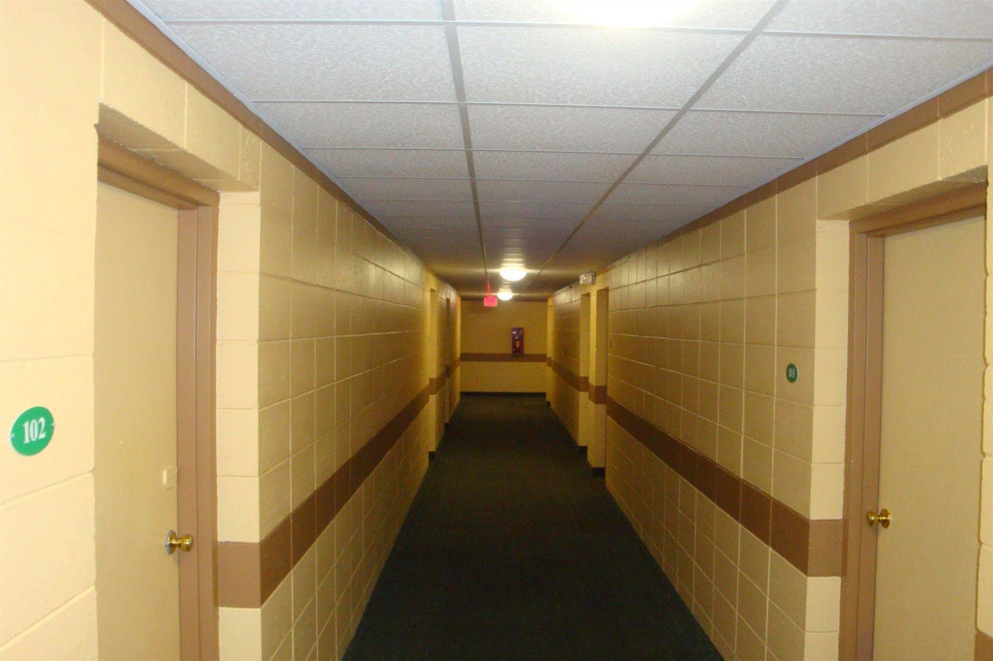 Economy Inn Green Bay Exterior photo